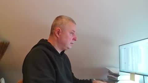 Snapshot of grau197077 chatting on 17, 2, 2026 grau197077 online show from 17, 2, 2026