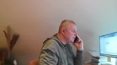 Snapshot of grau197077 chatting on 19, 2, 2026 grau197077 online show from 19, 2, 2026