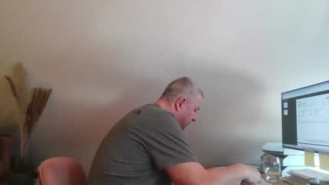 Snapshot of grau197077 chatting on 9, 3, 2026 grau197077 online show from 9, 3, 2026