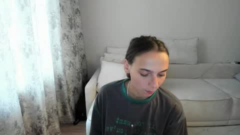 Snapshot of gravitation777 chatting on 16, 4, 2026 Anna online show from 16, 4, 2026