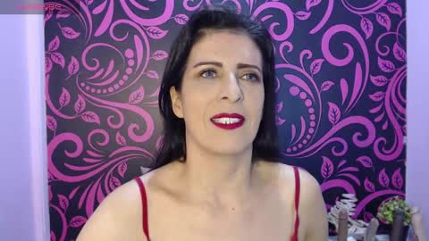 Isabella online show from 11, 2, 2025