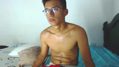 Snapshot of great_sexy_couple chatting on 8, 11, 2025 great_sexy_couple online show from 8, 11, 2025