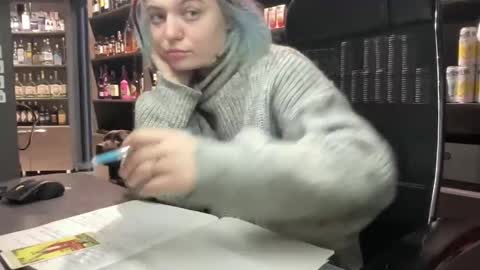 Snapshot of greenelfapril chatting on 7, 3, 2025 April online show from 7, 3, 2025