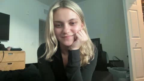 mila 3 online show from 31, 12, 2024