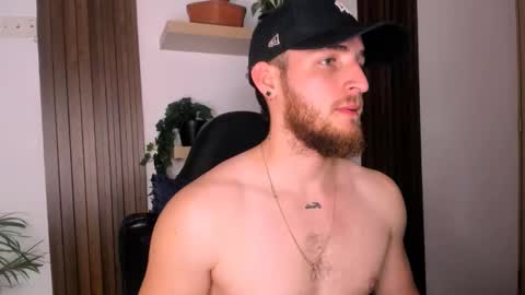 Snapshot of greeneyes_col chatting on 3, 12, 2025 Juan online show from 3, 12, 2025