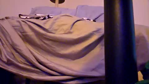 Snapshot of greenvertgo chatting on 5, 10, 2025 greenvertgo online show from 5, 10, 2025