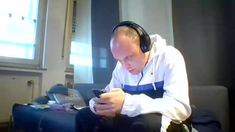 Snapshot of gregi_xxx1 chatting on 16, 10, 2025 Gregy XX online show from 16, 10, 2025