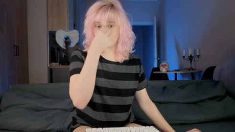 Greg-independent model online show from 28, 3, 2026