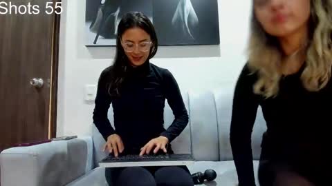 Snapshot of greta_miss chatting on 1, 3, 2025 Emmy online show from 1, 3, 2025