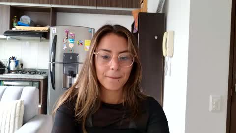 Snapshot of greta_miss chatting on 16, 10, 2025 Emmy online show from 16, 10, 2025