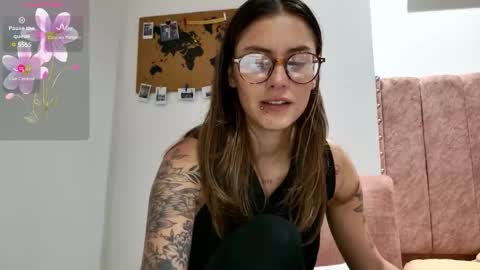 Snapshot of greta_miss chatting on 14, 3, 2026 Emmy online show from 14, 3, 2026