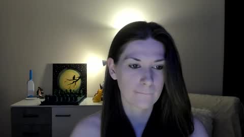 Snapshot of gretamiln chatting on 8, 3, 2026 Greta online show from 8, 3, 2026