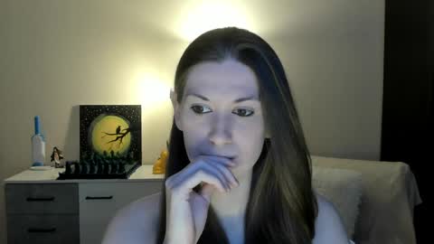 Snapshot of gretamiln chatting on 24, 4, 2026 Greta online show from 24, 4, 2026