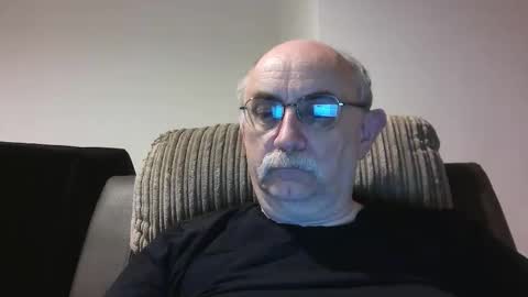 Snapshot of grey_dom chatting on 3, 10, 2025 Master  Sir online show from 3, 10, 2025
