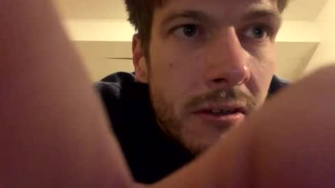 Snapshot of greyvan96 chatting on 24, 4, 2026 Perfectlyaveragesavage online show from 24, 4, 2026