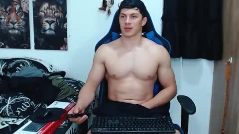 griego01 online show from 4, 3, 2025