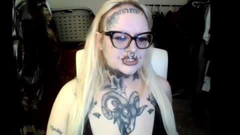 Snapshot of grindhouseho chatting on 30, 4, 2026 Grindhouse online show from 30, 4, 2026