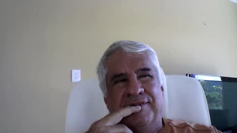 Snapshot of grisa01 chatting on 5, 4, 2026 grisa01 online show from 5, 4, 2026