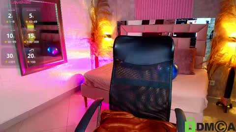    online show from 15, 4, 2026