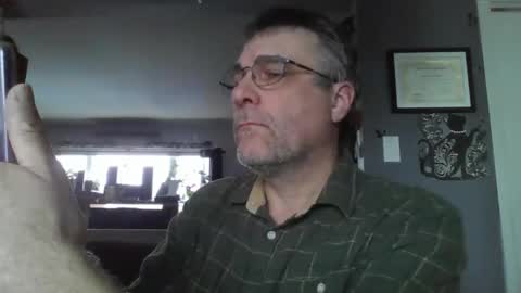 Snapshot of grossequeue200 chatting on 19, 4, 2026 grossequeue200 online show from 19, 4, 2026