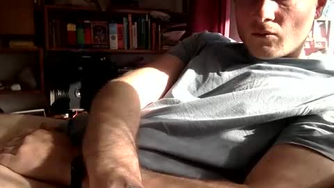 gruendamien online show from 28, 4, 2026