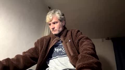 guardiannif_ online show from 22, 2, 2025