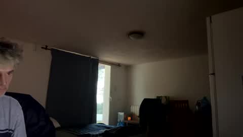 guardiannif_ online show from 23, 2, 2025