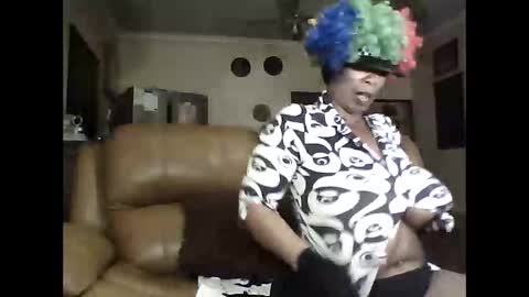 Snapshot of gucci_bx chatting on 15, 10, 2025 gucci-bx online show from 15, 10, 2025