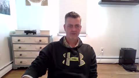 Snapshot of gudguy2025 chatting on 7, 4, 2026 gudguy2025 online show from 7, 4, 2026