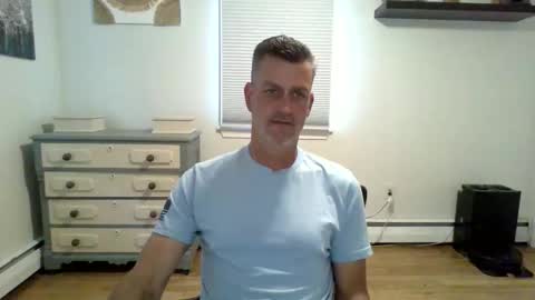 Snapshot of gudguy2025 chatting on 6, 5, 2026 gudguy2025 online show from 6, 5, 2026