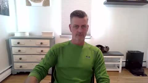 Snapshot of gudguy2025 chatting on 12, 5, 2026 gudguy2025 online show from 12, 5, 2026