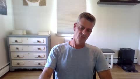 gudguy2025 online show from 19, 6, 2026