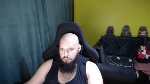 Snapshot of guessswho24 chatting on 19, 11, 2025 Ayan online show from 19, 11, 2025