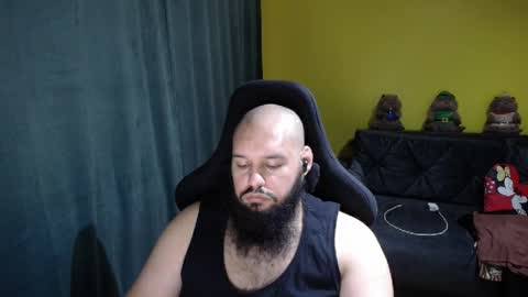 Snapshot of guessswho24 chatting on 20, 11, 2025 Ayan online show from 20, 11, 2025