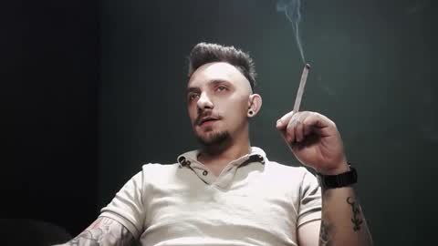 Snapshot of guesswhatbitch chatting on 5, 10, 2025 GuessWhatBitch online show from 5, 10, 2025