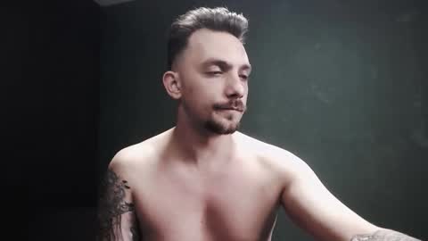 Snapshot of guesswhatbitch chatting on 8, 10, 2025 GuessWhatBitch online show from 8, 10, 2025