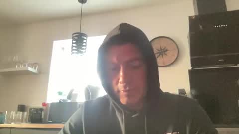 guil0 online show from 10, 9, 2025