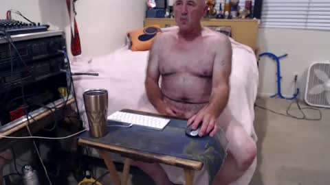 Snapshot of guitarsexgod2 chatting on 26, 7, 2026 guitarsexgod2 online show from 26, 7, 2026