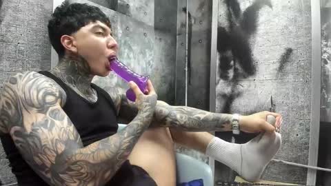Snapshot of gury_tattoo chatting on 27, 5, 2026 Gury online show from 27, 5, 2026