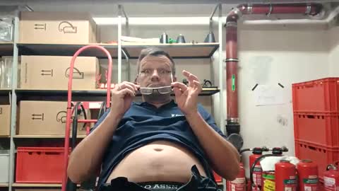 Snapshot of guschidick chatting on 10, 10, 2025 guschidick online show from 10, 10, 2025