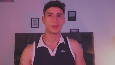 Snapshot of guy_twinks chatting on 3, 4, 2026 Gabriel online show from 3, 4, 2026