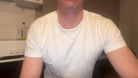 Snapshot of guyfromfinland1981 chatting on 19, 1, 2026 NaughtyFitHusband online show from 19, 1, 2026