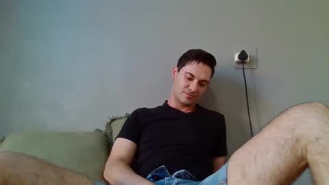 Snapshot of guyhardon chatting on 20, 1, 2025 Guy Hardon online show from 20, 1, 2025