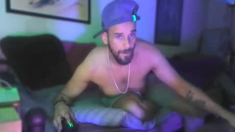 Snapshot of guyst049 chatting on 12, 3, 2026 guyst049 online show from 12, 3, 2026