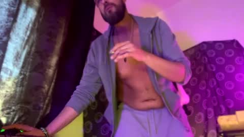 Snapshot of guyst_049 chatting on 23, 4, 2026 GuyST049 online show from 23, 4, 2026