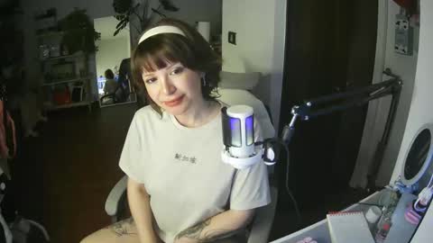 Snapshot of gvieangelic chatting on 5, 1, 2025 gvieangelic online show from 5, 1, 2025