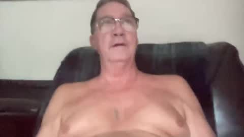 Snapshot of gwashere4u chatting on 17, 9, 2025 gwashere4u online show from 17, 9, 2025