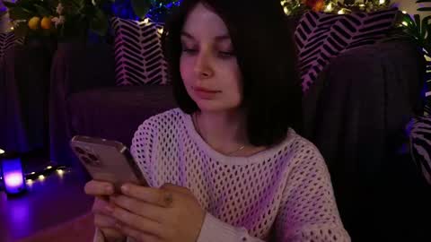 Snapshot of gwenhilton chatting on 12, 3, 2025 gwenhilton online show from 12, 3, 2025