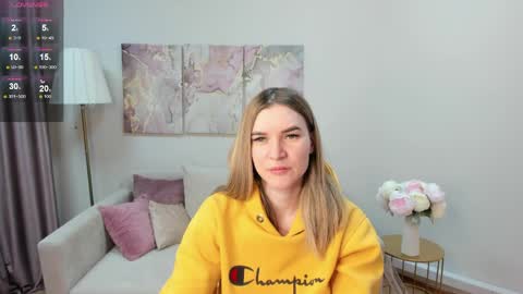 Snapshot of gwensmitt chatting on 24, 5, 2026 gwensmitt online show from 24, 5, 2026