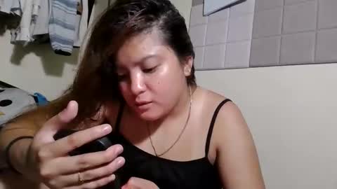 Snapshot of gwyneth2001 chatting on 18, 4, 2026 Im Gwyneth From Philippines pinkheart69 online show from 18, 4, 2026